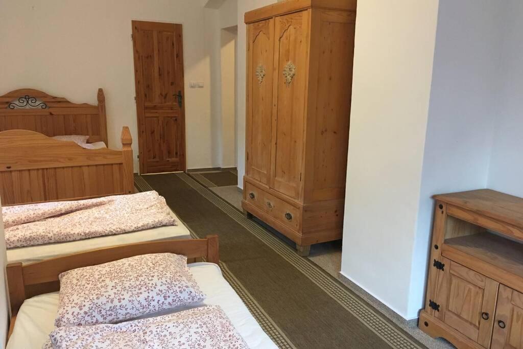 Villa Vykmanov Medenec Luaran gambar